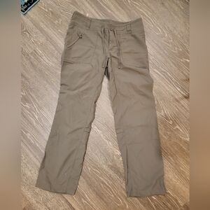 The North Face Ripstop Roll Hem Hiking Pants Size 8 Dark Khaki 100% Nylon